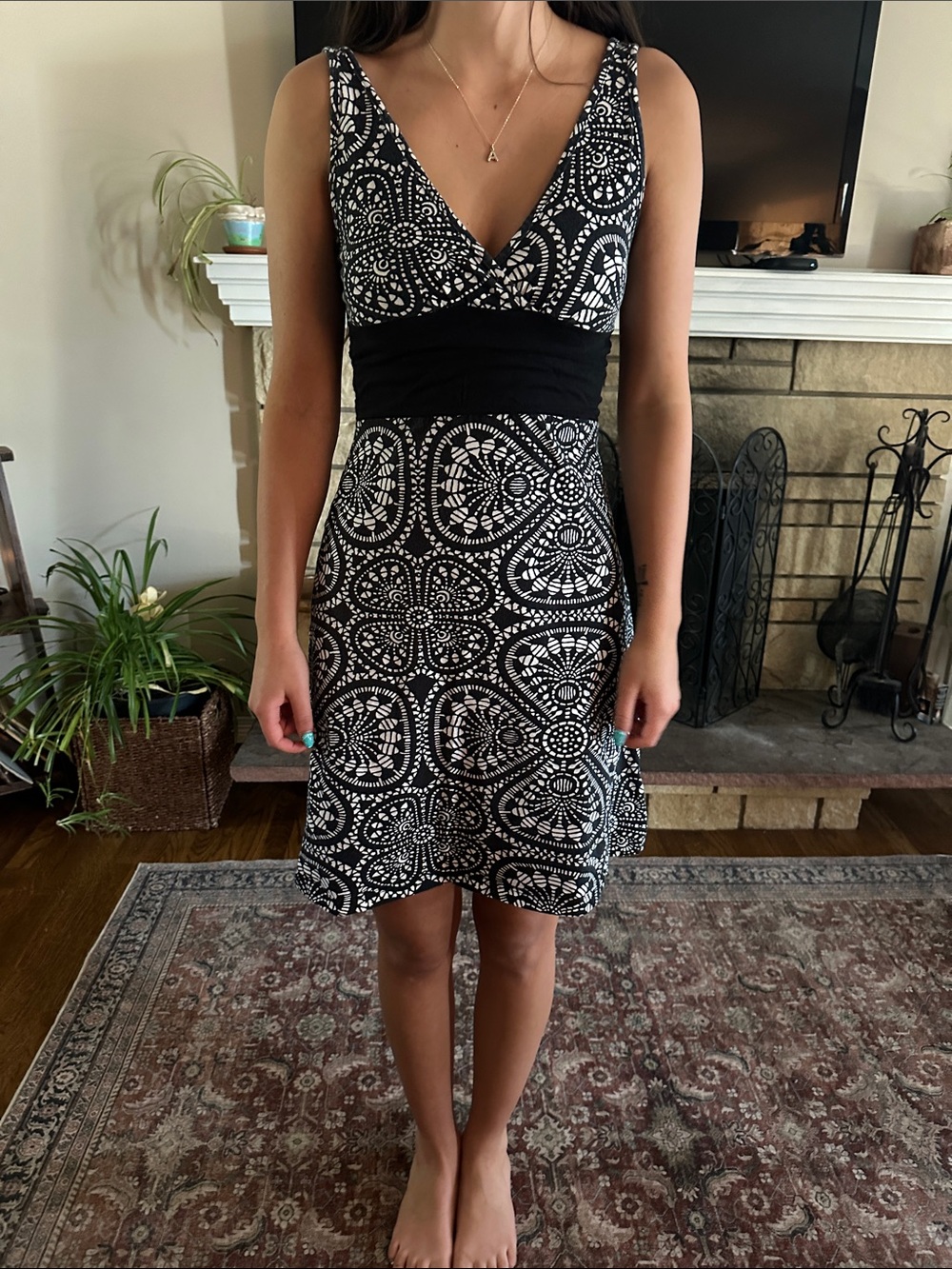 Patagonia Black & White Printed V-Neck Mini Dress